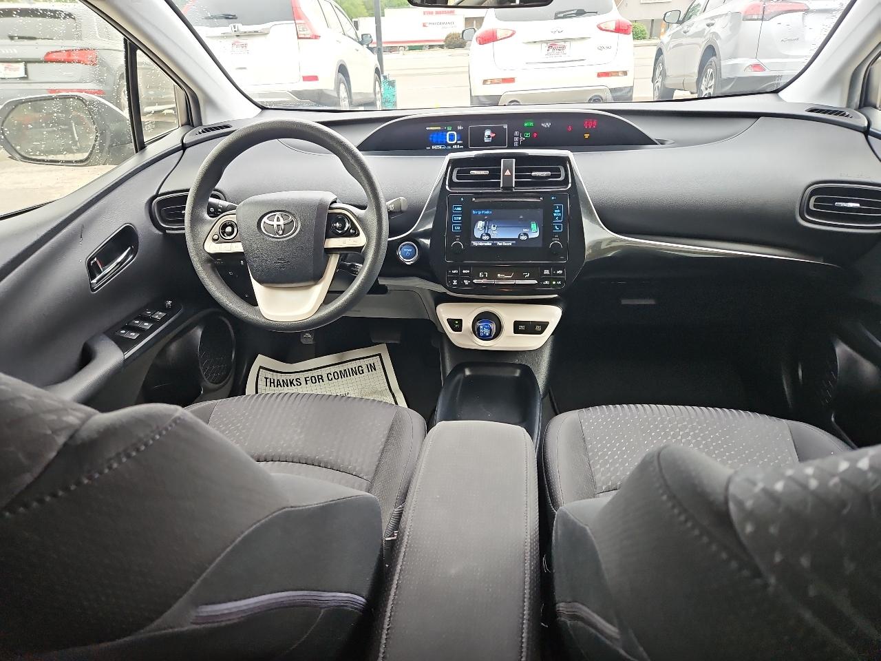 Toyota Prius Two 2017