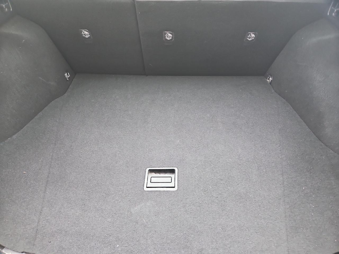 Toyota Prius Two 2017