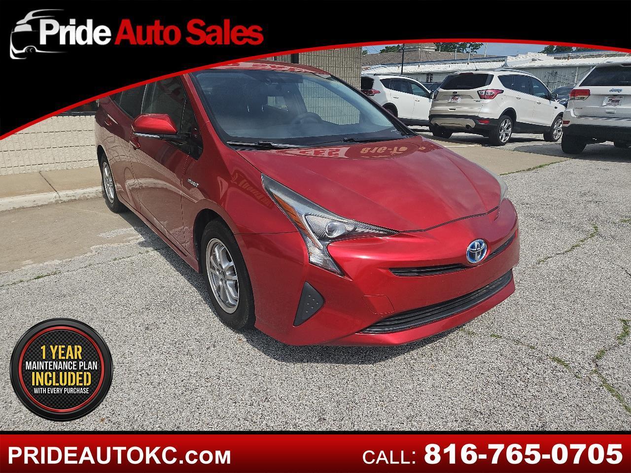 2016 Toyota Prius Four's photo