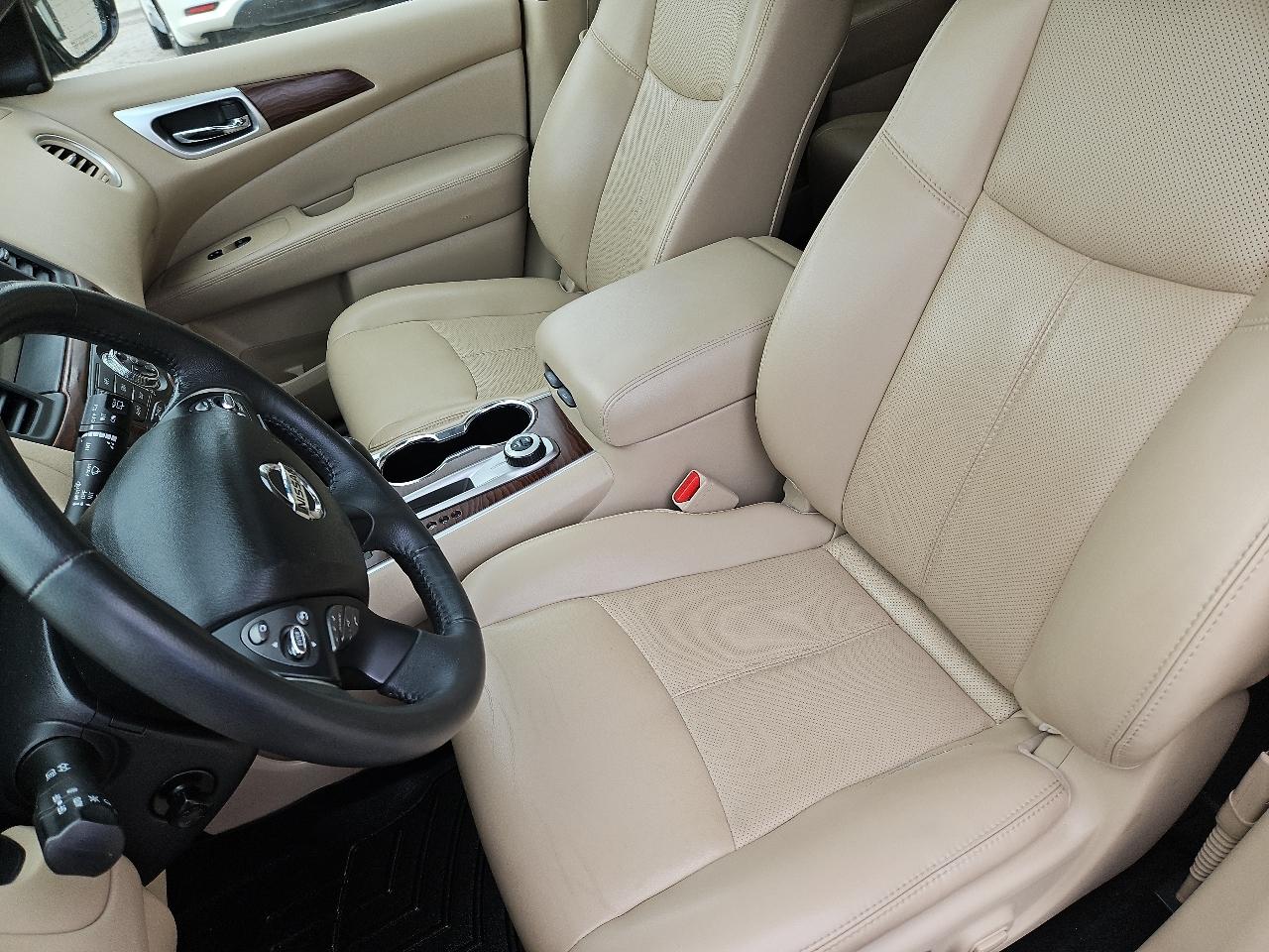 Nissan Pathfinder Platinum 4WD 2017
