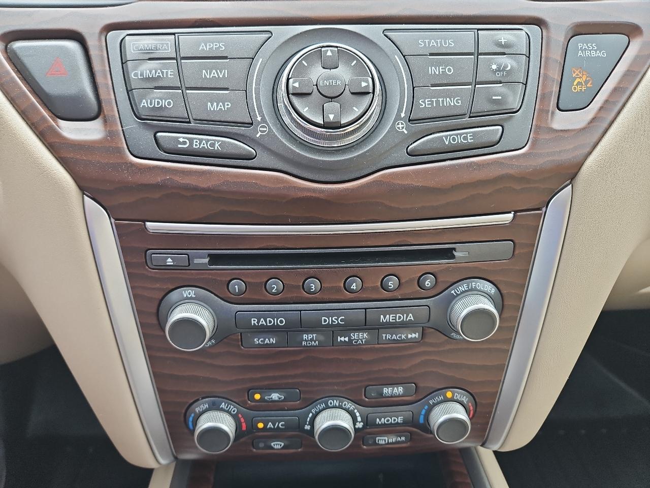 Nissan Pathfinder Platinum 4WD 2017