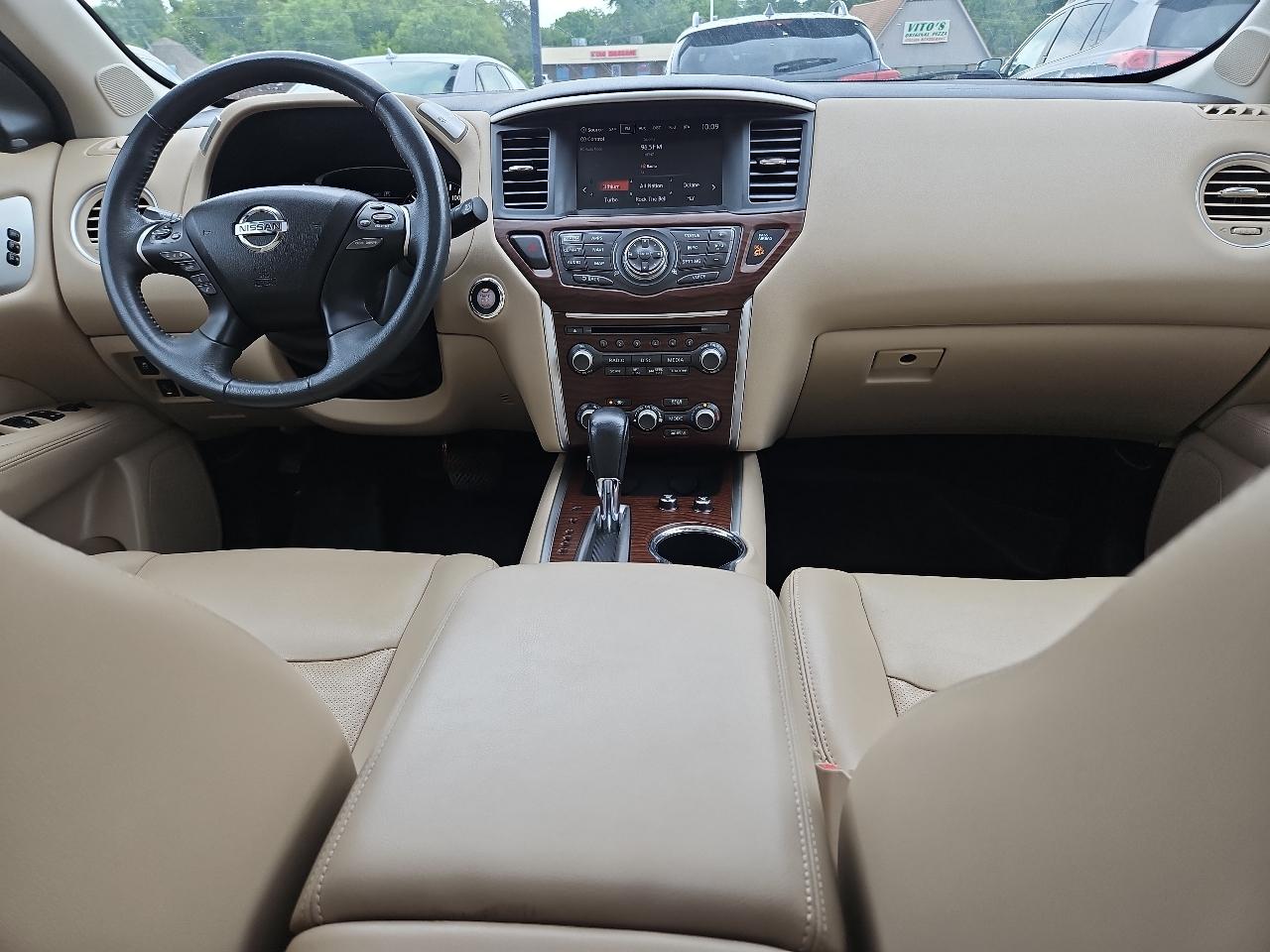 Nissan Pathfinder Platinum 4WD 2017