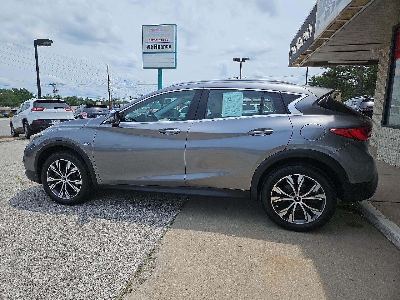 Infiniti QX30 Premium AWD 2017