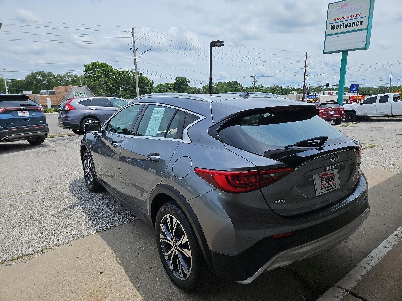 Infiniti QX30 Premium AWD 2017