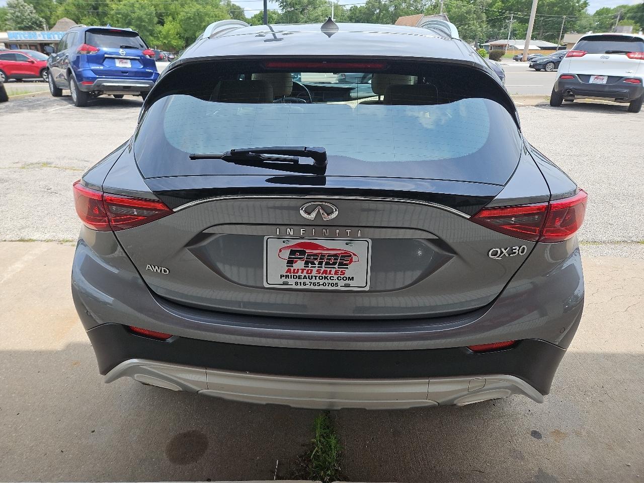 Infiniti QX30 Premium AWD 2017