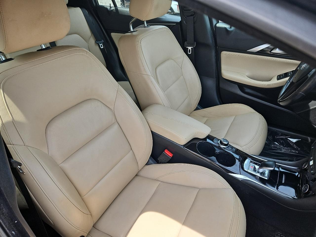 Infiniti QX30 Premium AWD 2017