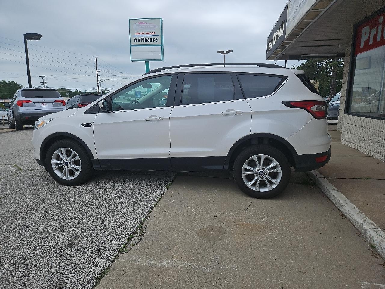 Ford Escape SE FWD 2017