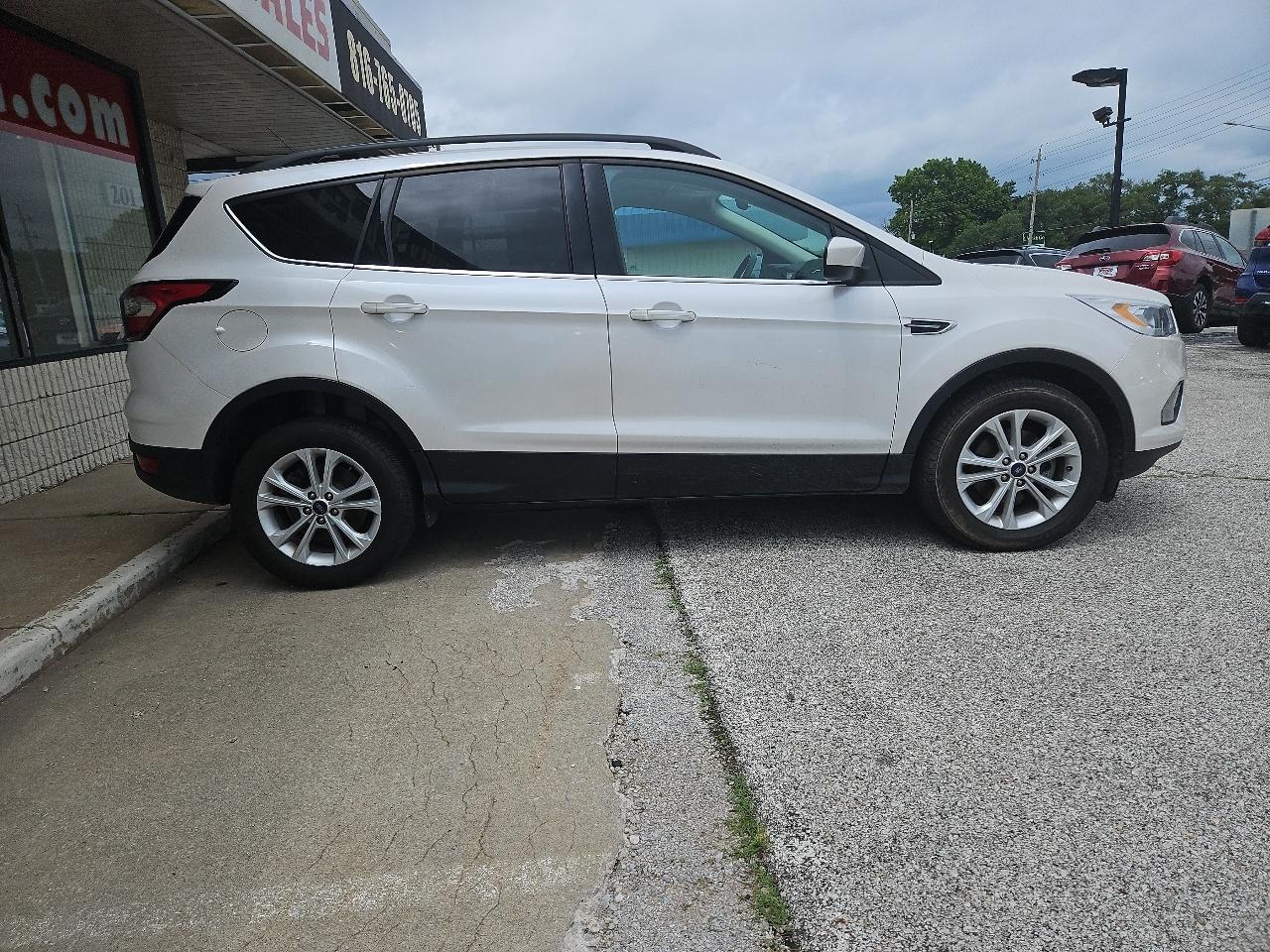 Ford Escape SE FWD 2017