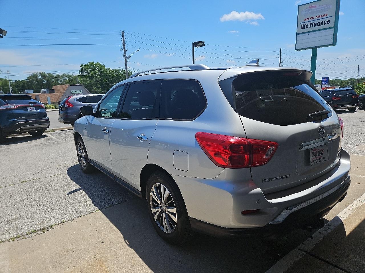 Nissan Pathfinder SL 4WD 2020
