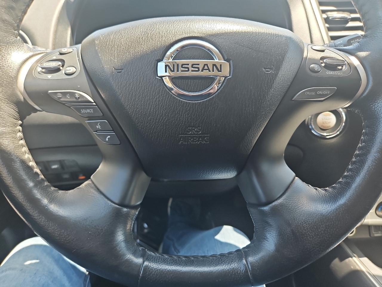 Nissan Pathfinder SL 4WD 2020