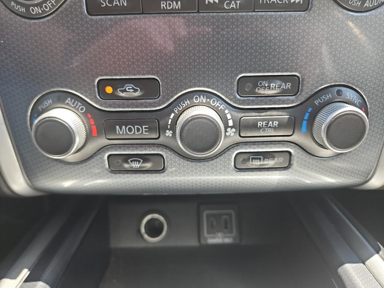 Nissan Pathfinder SL 4WD 2020