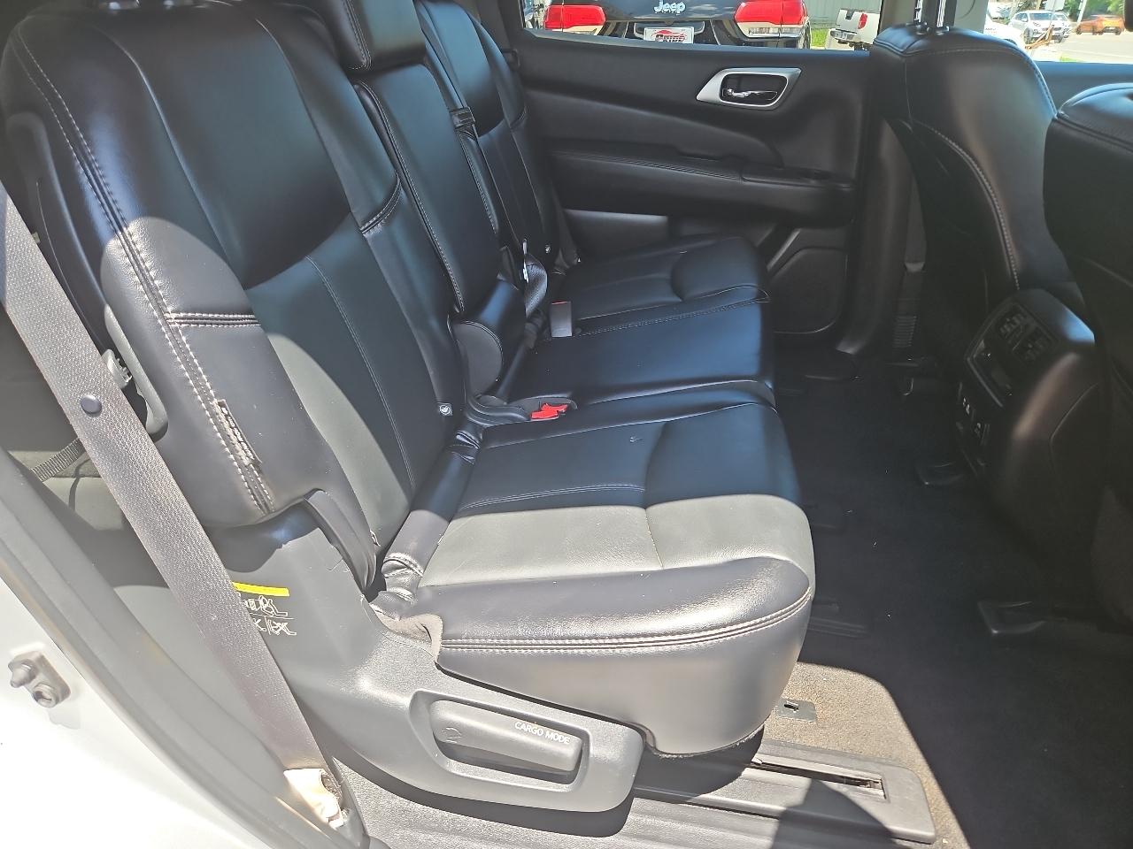 Nissan Pathfinder SL 4WD 2020