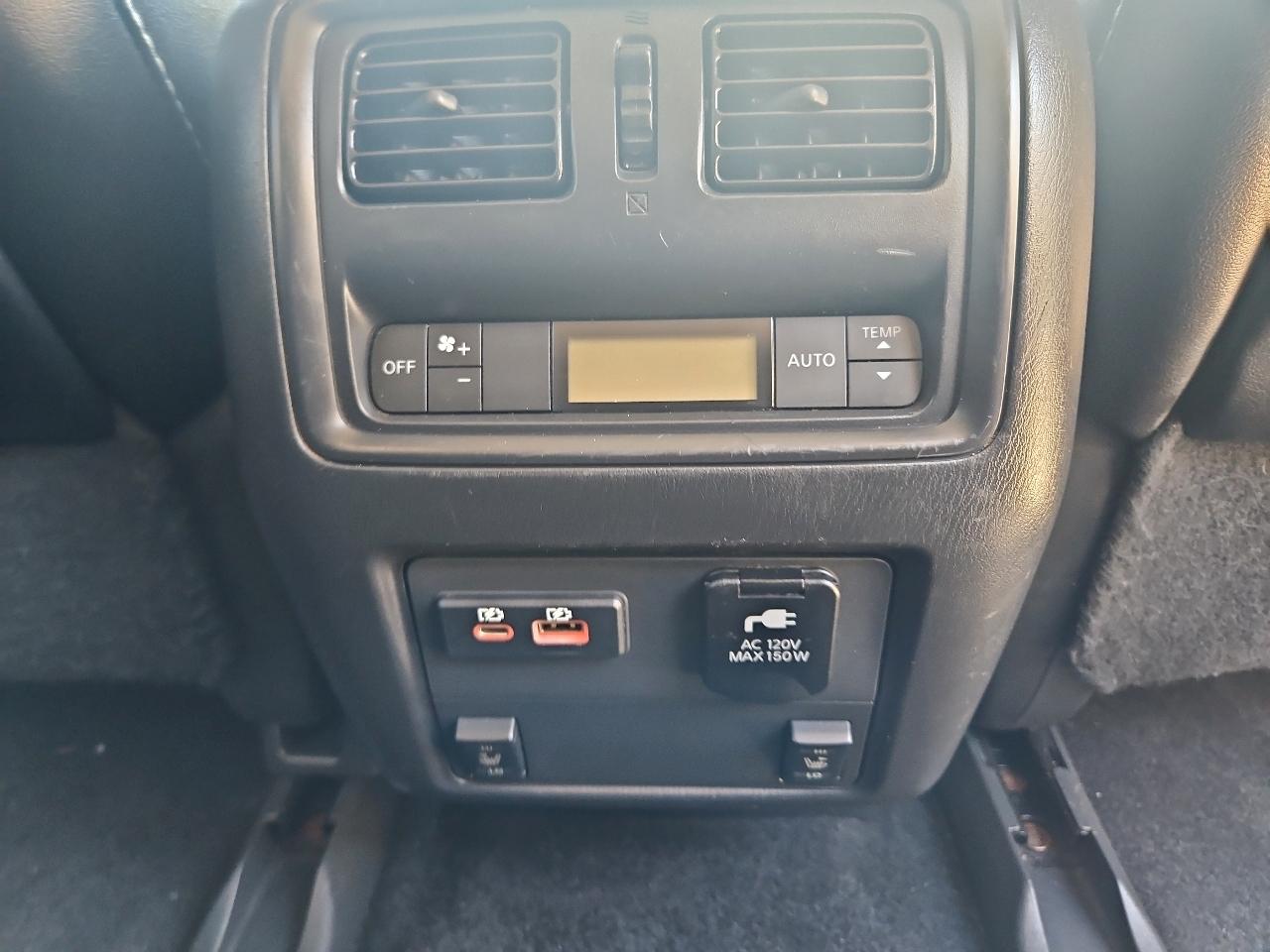 Nissan Pathfinder SL 4WD 2020