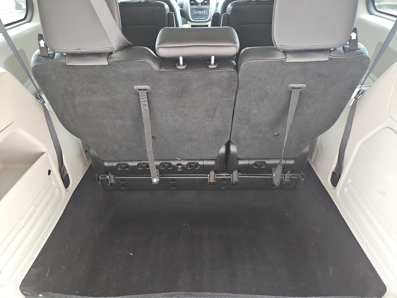 Chrysler Town & Country Touring 2016