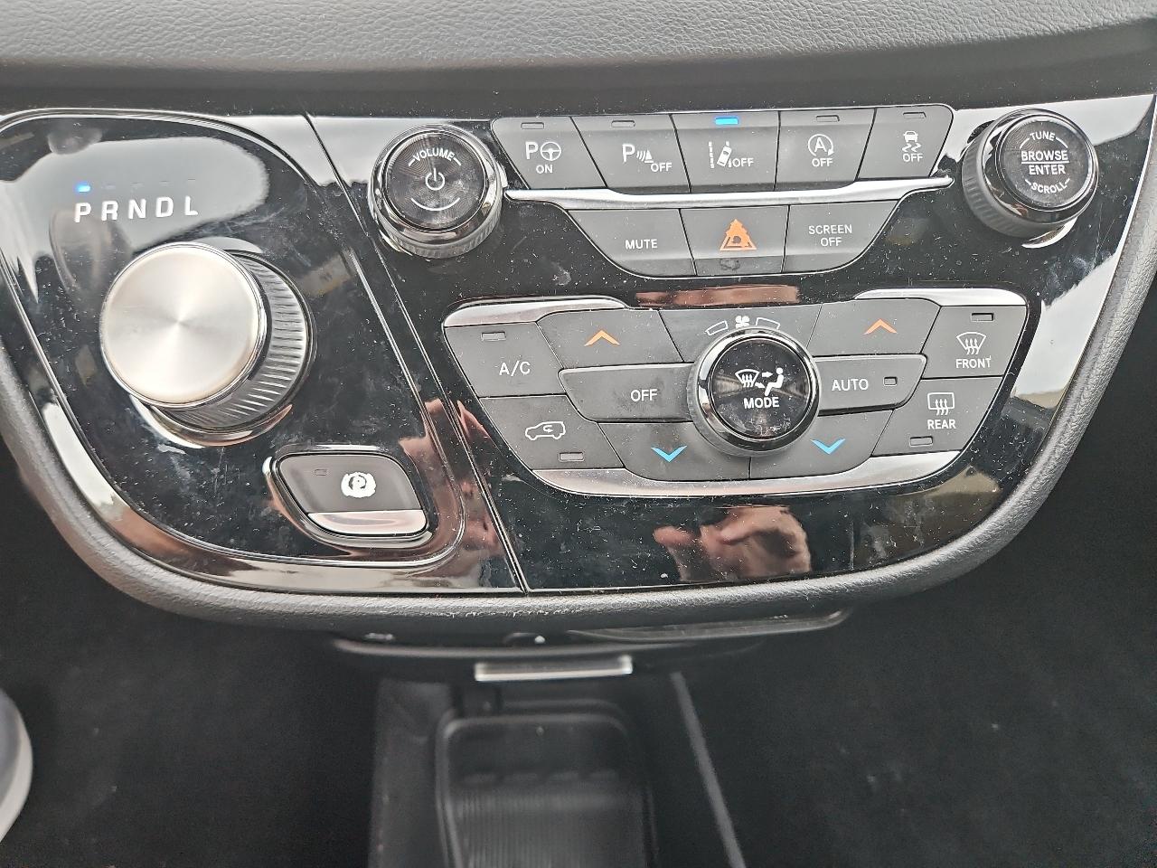 Chrysler Pacifica Touring-L Plus 2019