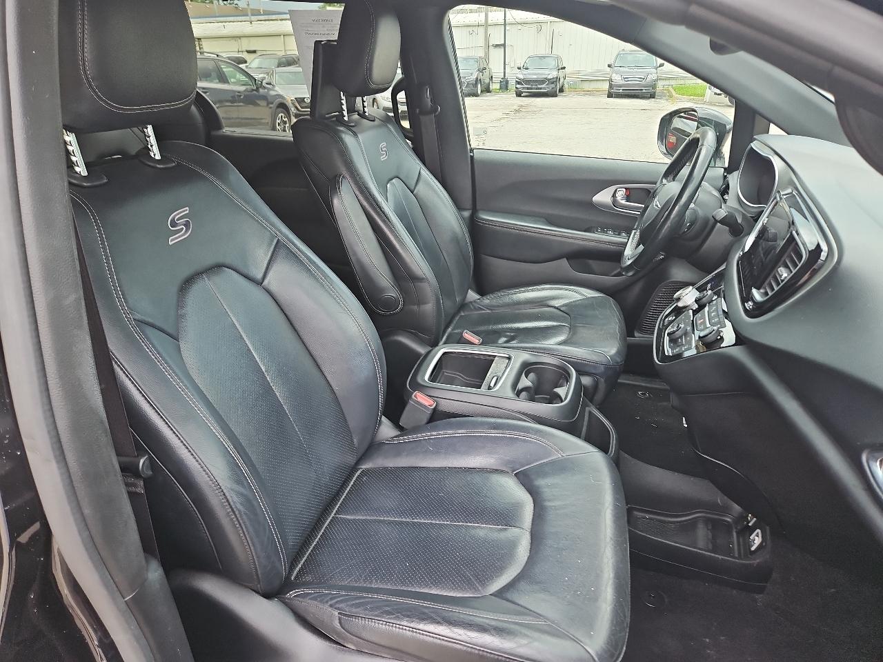 Chrysler Pacifica Touring-L Plus 2019