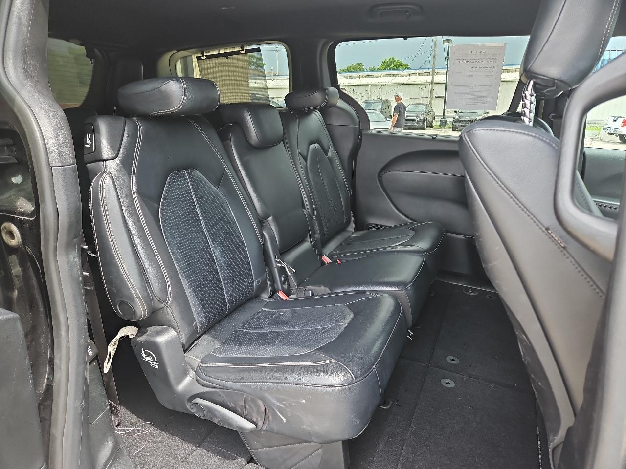 Chrysler Pacifica Touring-L Plus 2019