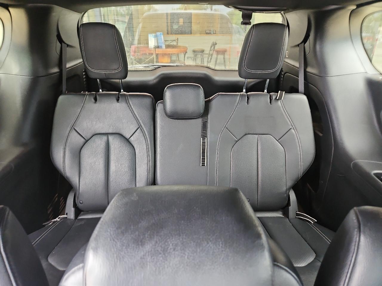 Chrysler Pacifica Touring-L Plus 2019