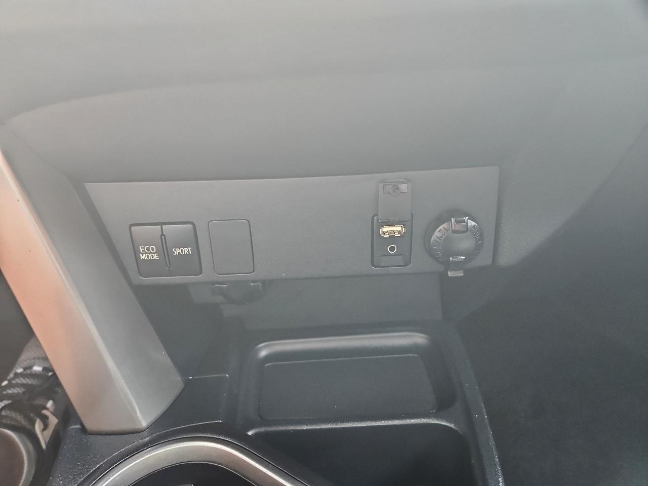 Toyota RAV4 LE 2017