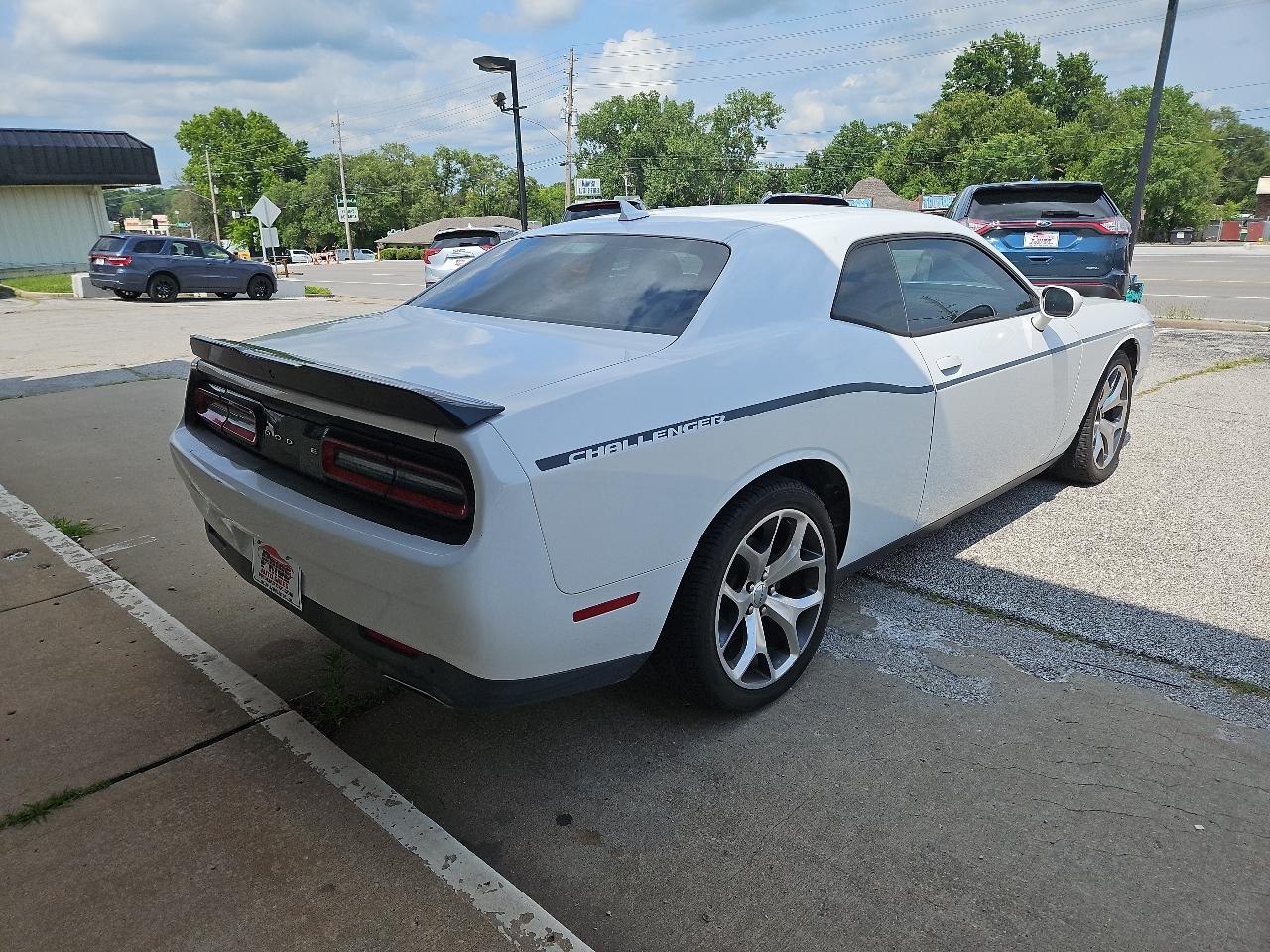 Dodge Challenger SXT Plus 2016
