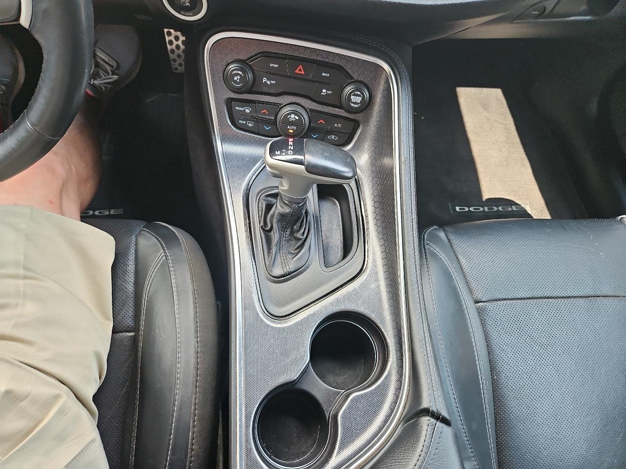 Dodge Challenger SXT Plus 2016