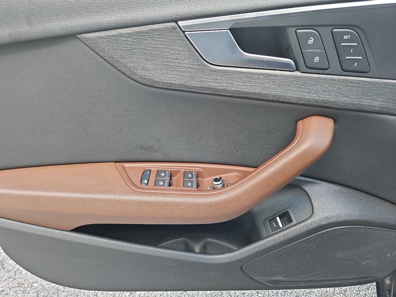 Audi A4 2.0T Premium quattro Sedan 2017