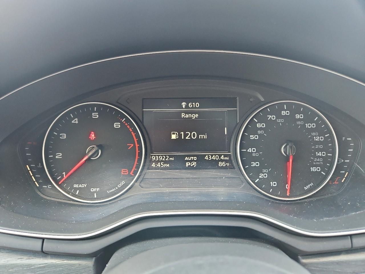 Audi A4 2.0T Premium quattro Sedan 2017