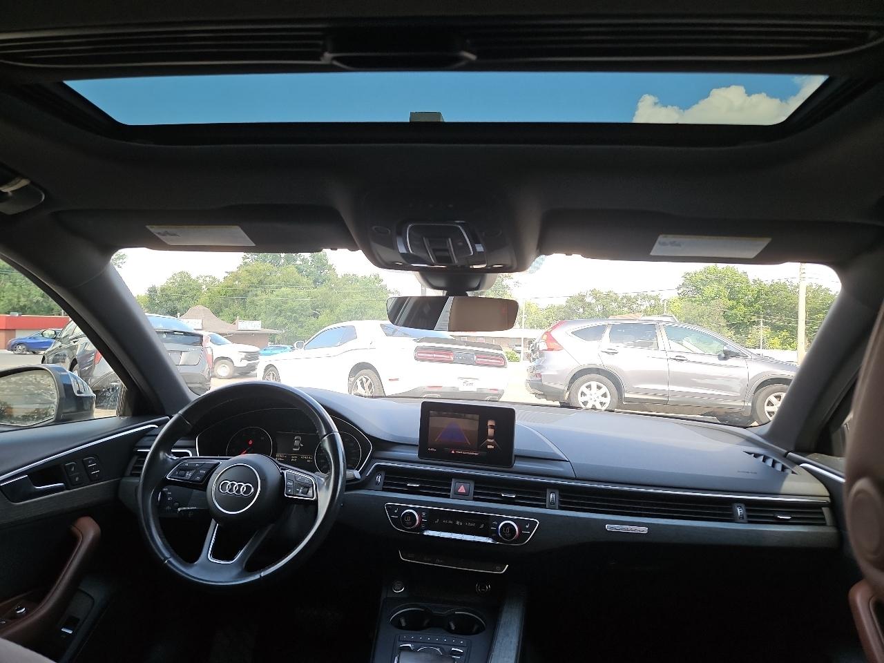 Audi A4 2.0T Premium quattro Sedan 2017
