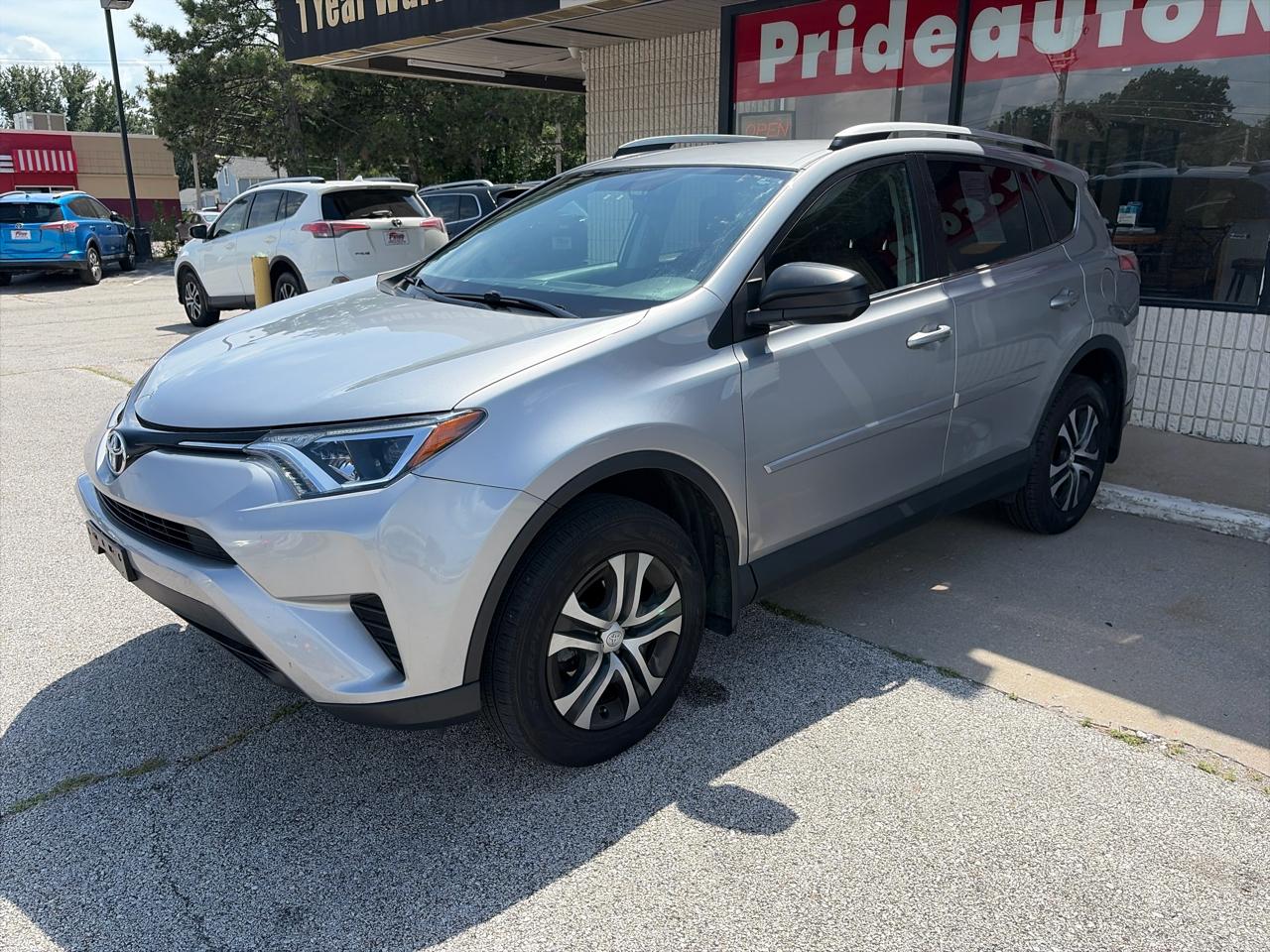 Toyota RAV4 LE AWD 2016