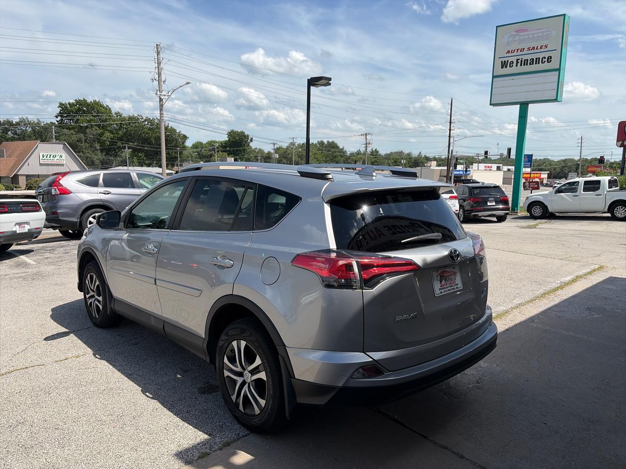 Toyota RAV4 LE AWD 2016