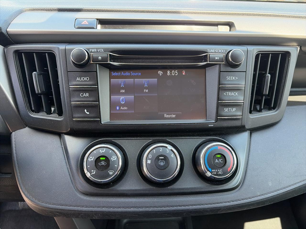 Toyota RAV4 LE AWD 2016