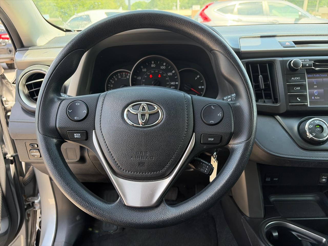 Toyota RAV4 LE AWD 2016
