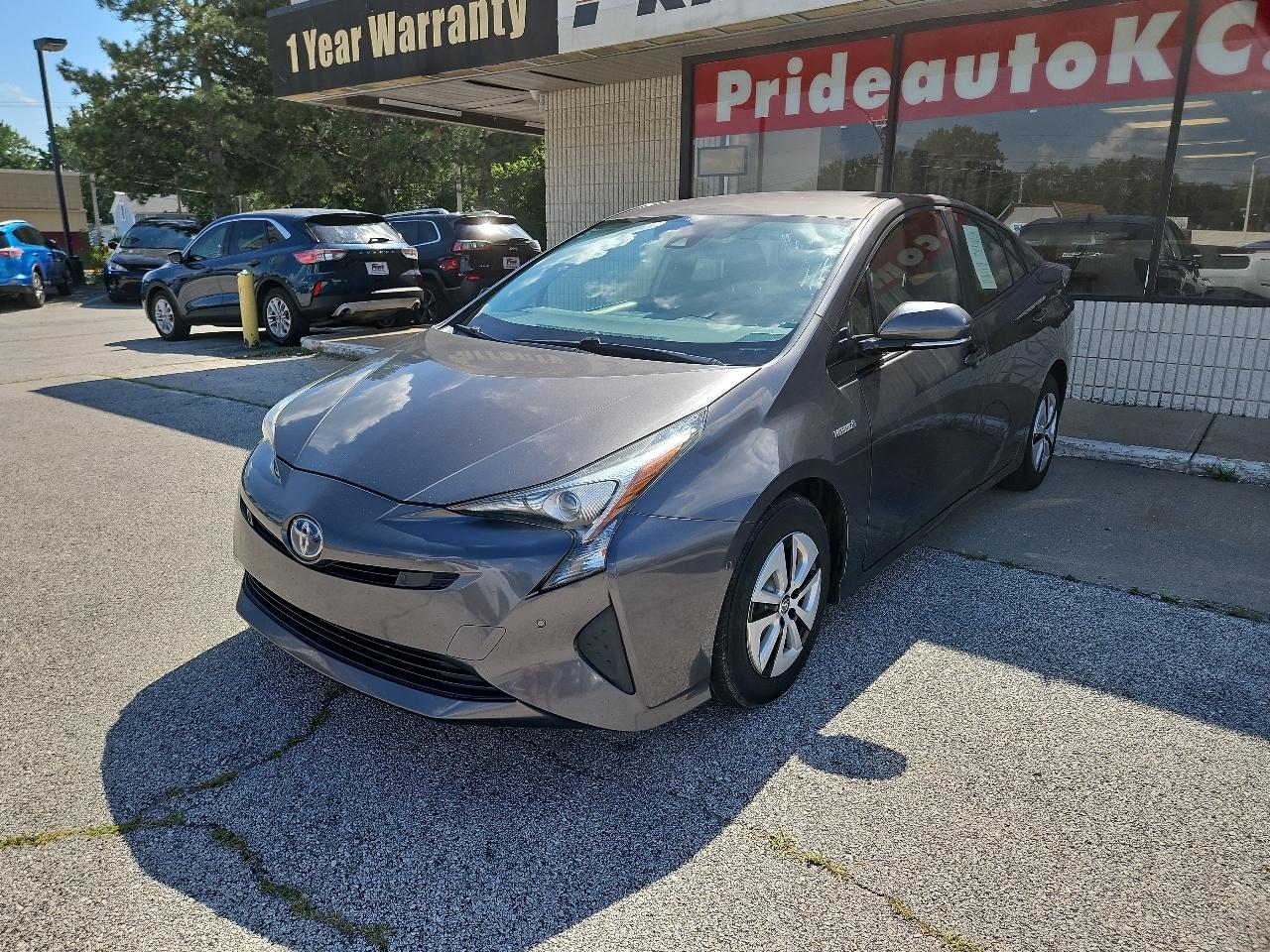 Toyota Prius Two 2017