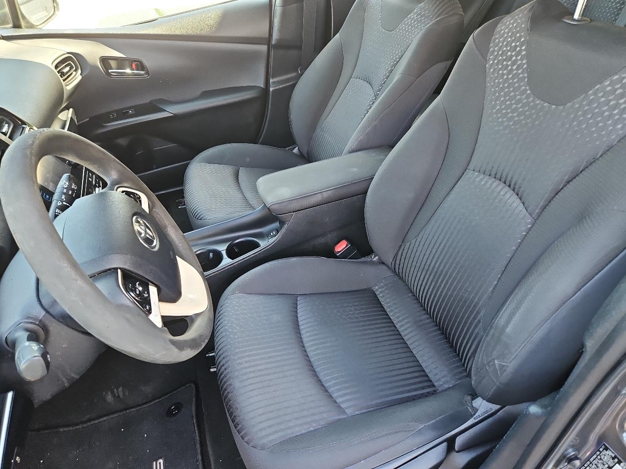 Toyota Prius Two 2017