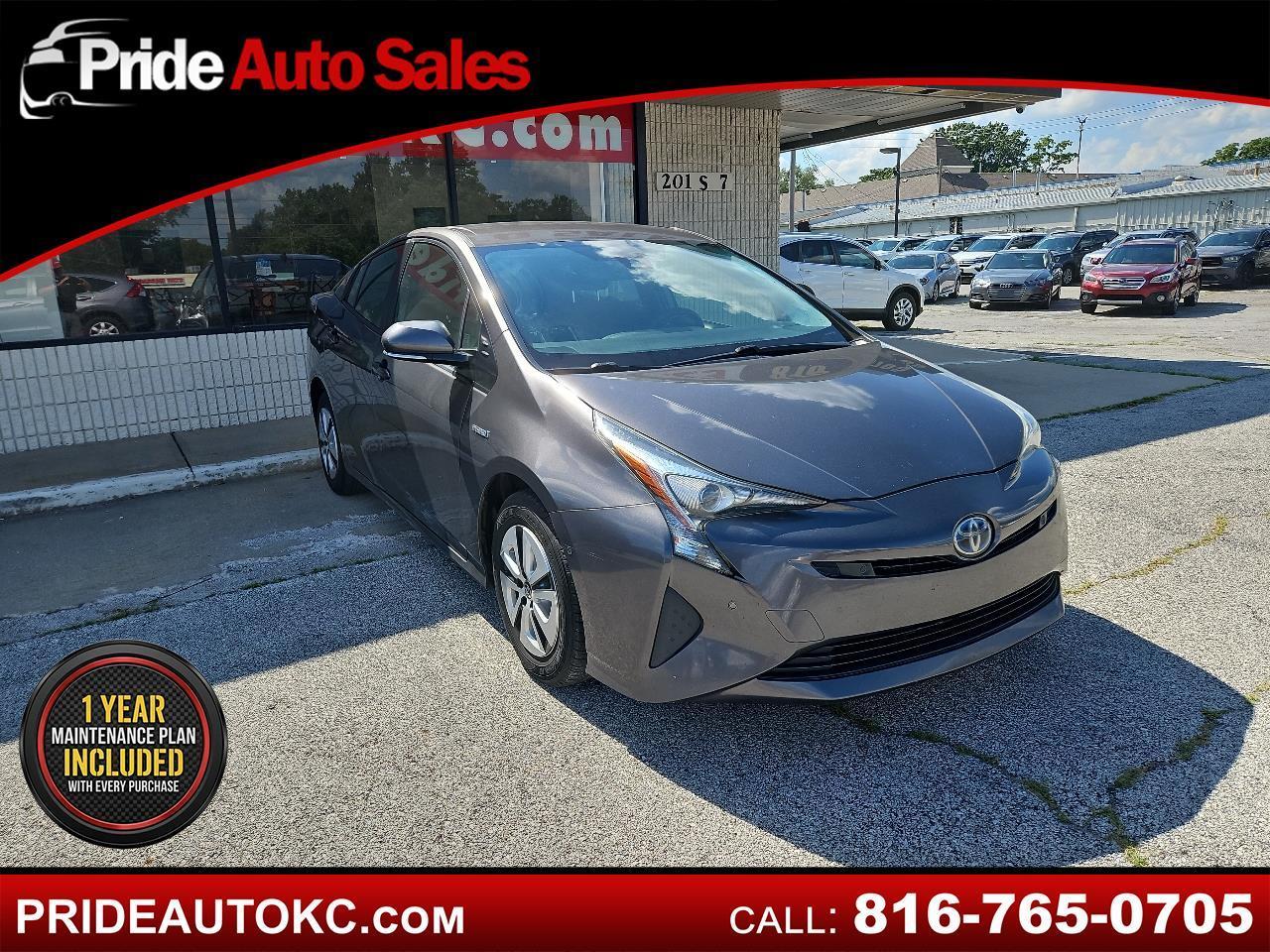 Toyota Prius Two 2017
