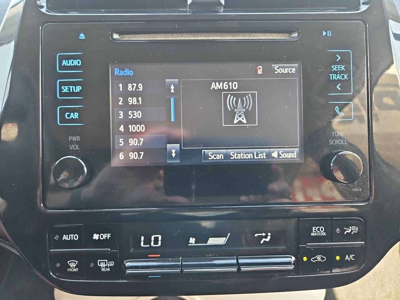 Toyota Prius Two 2017