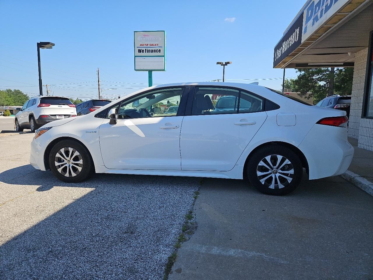 Toyota Corolla LE Hybrid 2020
