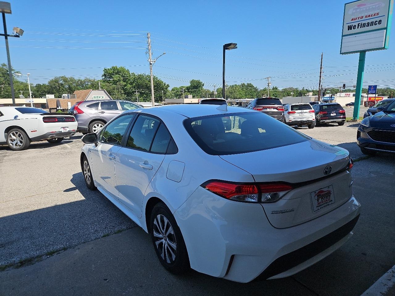 Toyota Corolla LE Hybrid 2020