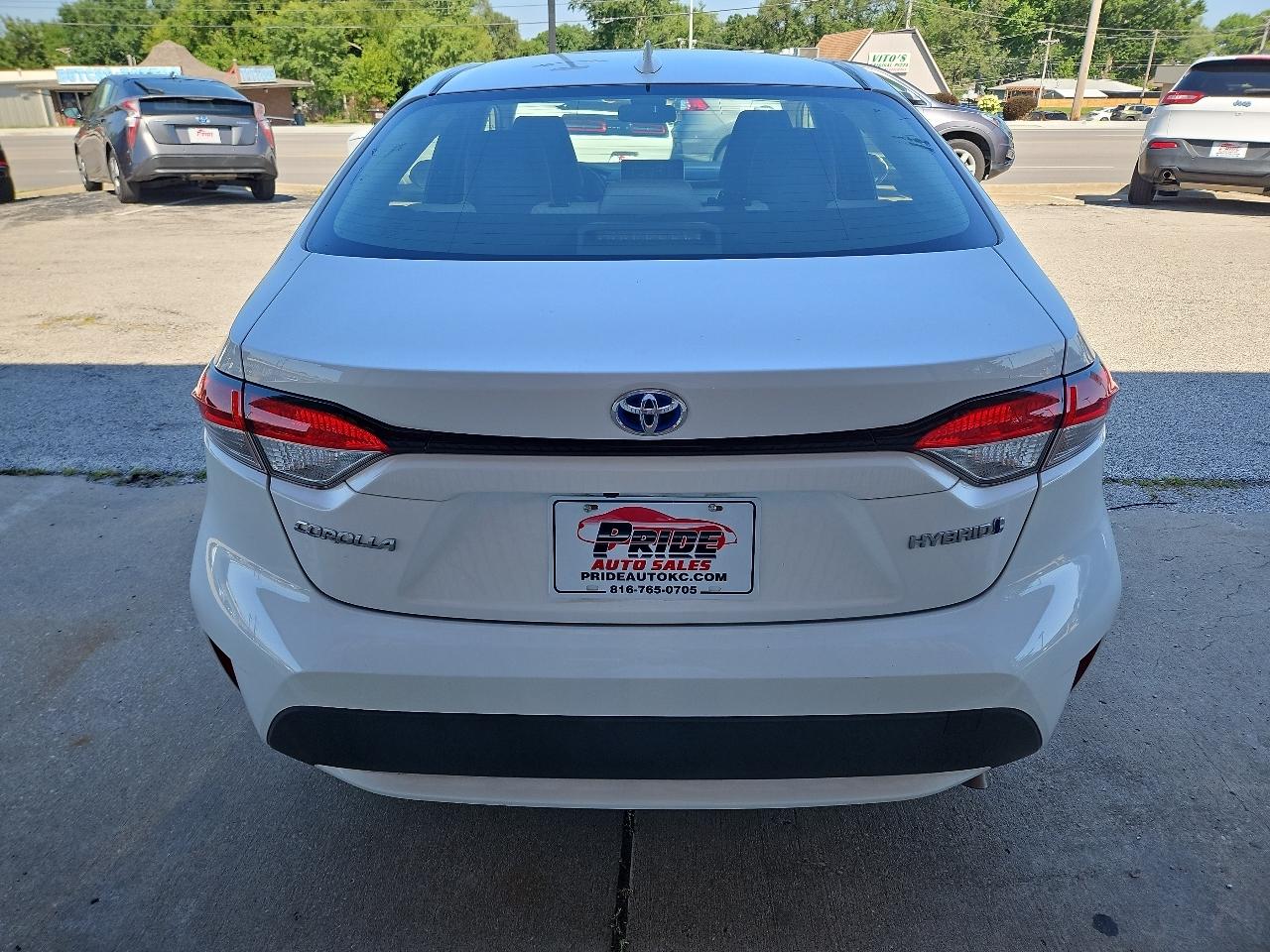 Toyota Corolla LE Hybrid 2020