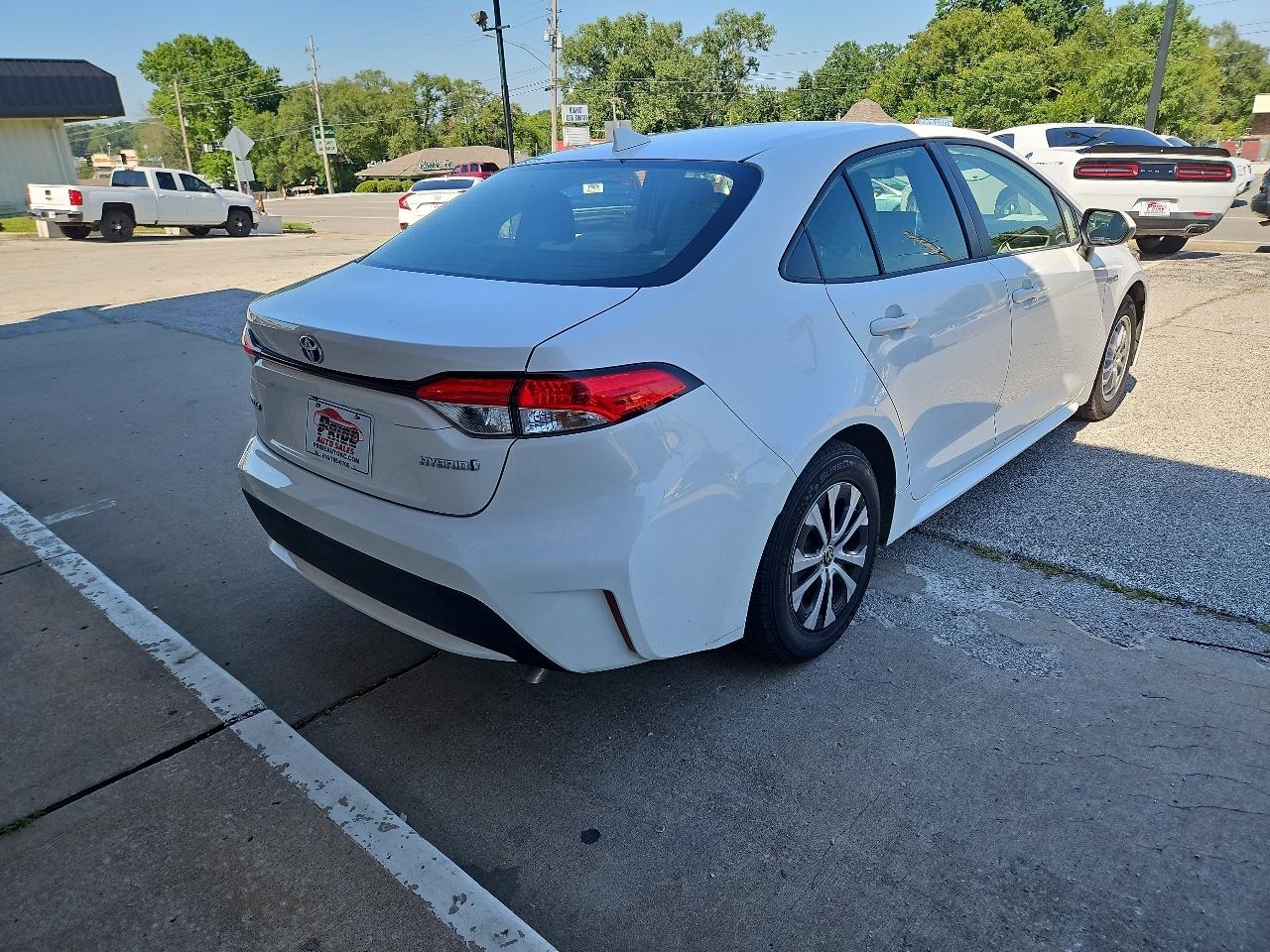 Toyota Corolla LE Hybrid 2020