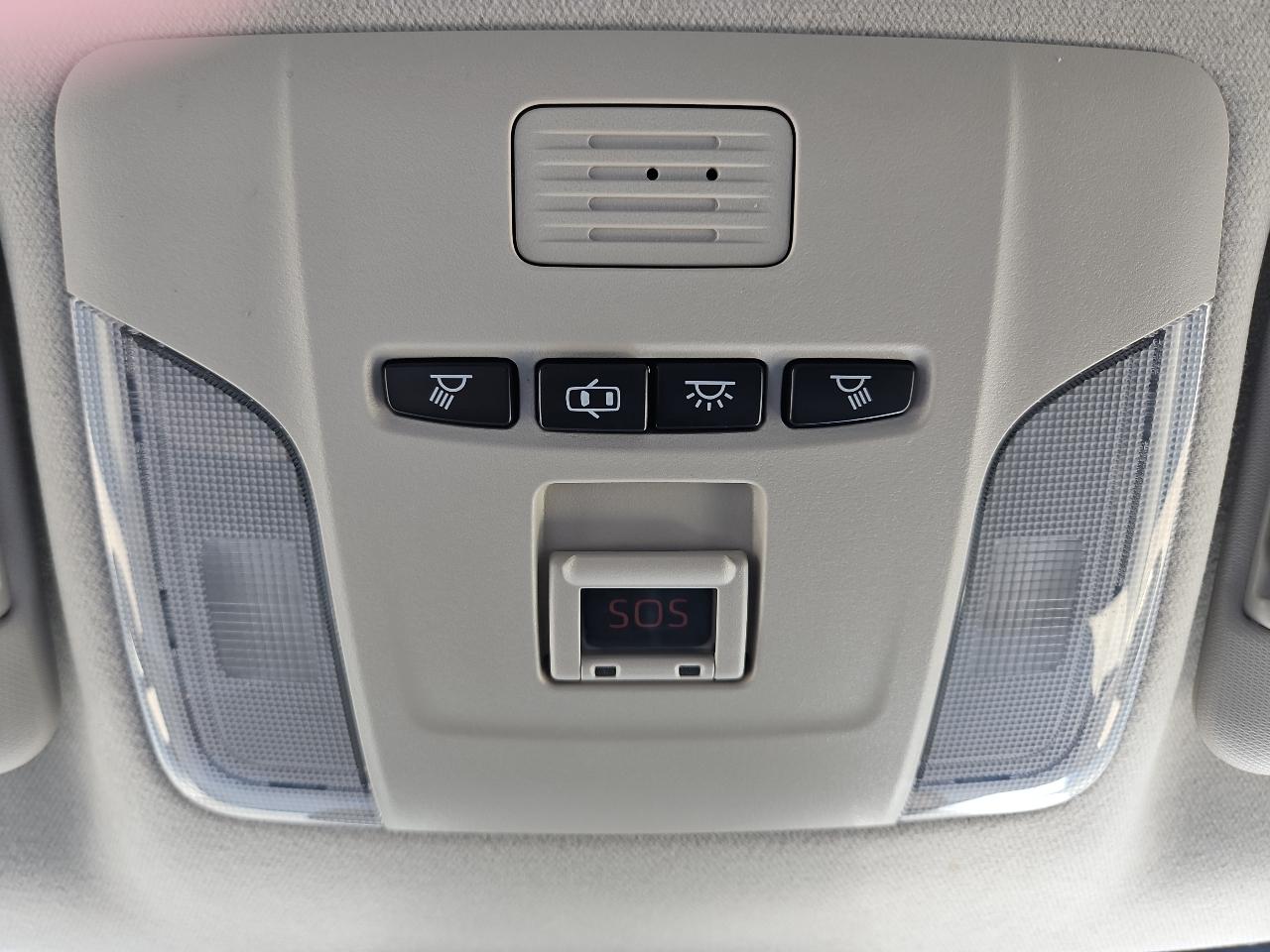 Toyota Corolla LE Hybrid 2020