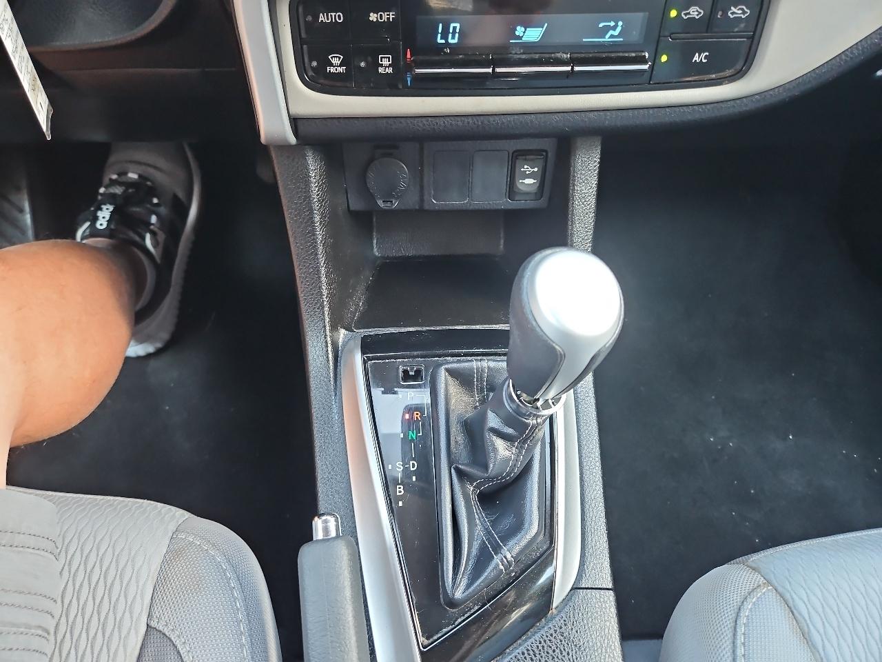 Toyota Corolla LE CVT 2017
