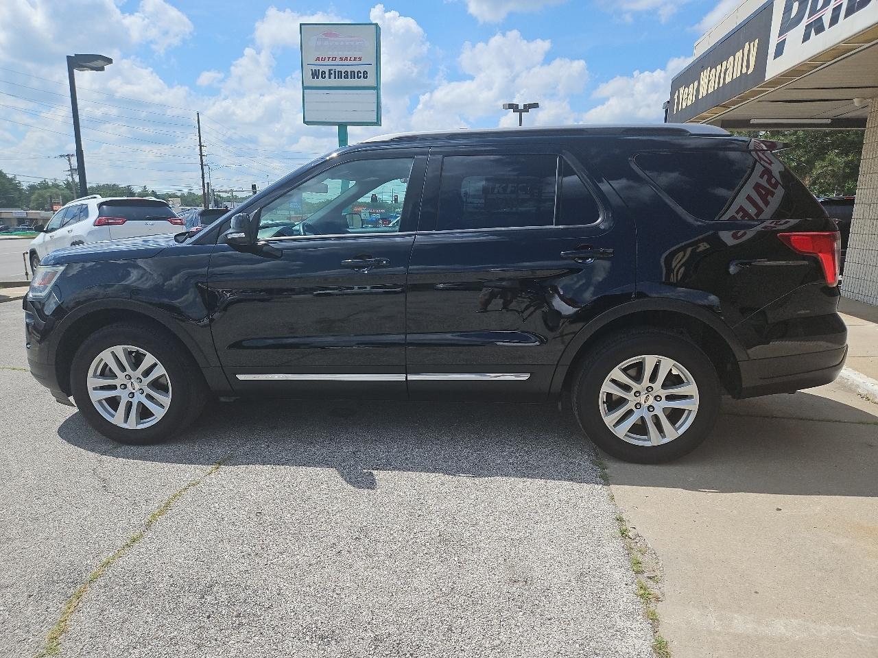 Ford Explorer XLT 4WD 2018