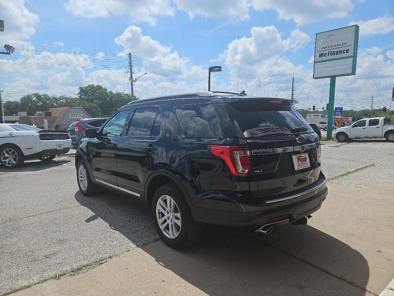 Ford Explorer XLT 4WD 2018