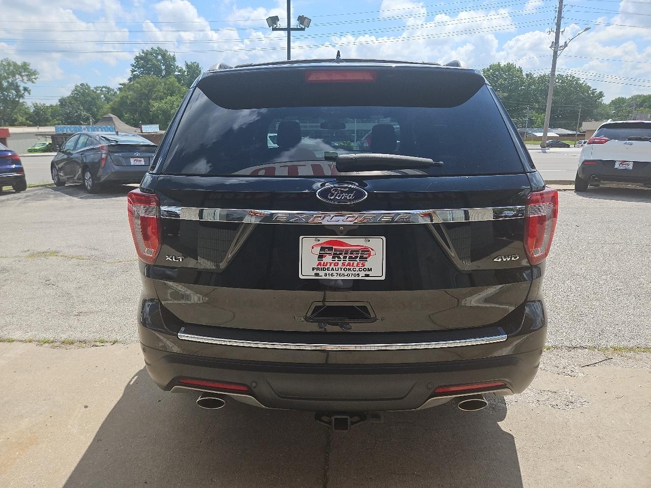 Ford Explorer XLT 4WD 2018