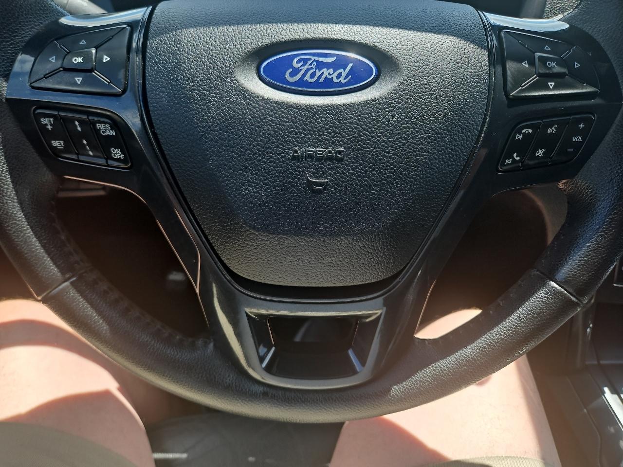 Ford Explorer XLT 4WD 2018