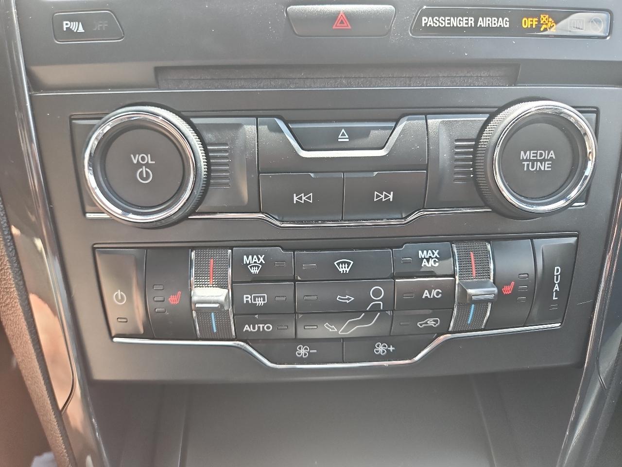 Ford Explorer XLT 4WD 2018