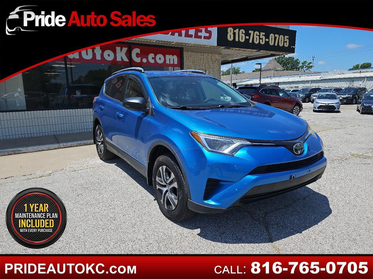 Toyota RAV4 LE AWD 2017