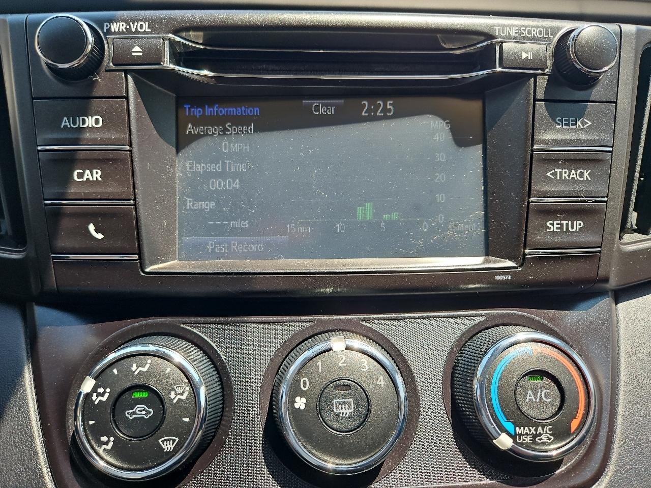 Toyota RAV4 LE AWD 2017