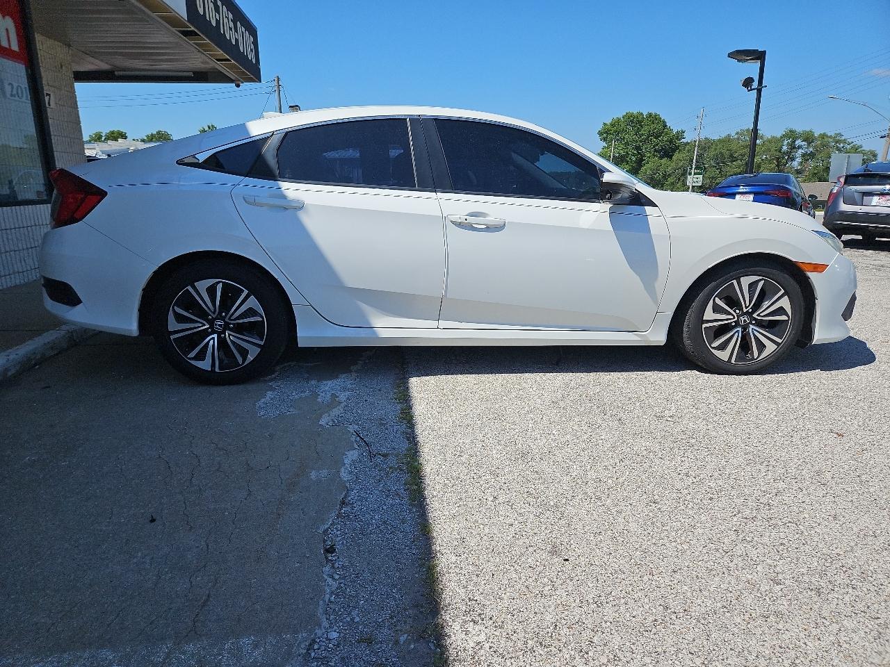 Honda Civic EX-T Sedan CVT 2017